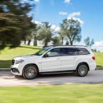 z boku Mercedes-Benz GLS 2015