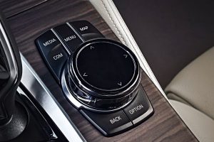 BMW radu 5 Touring ovládanie